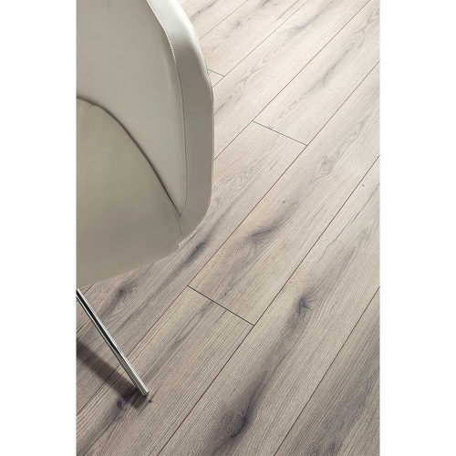 Kaindl CLASSIC AQUA Eiche Oak Evoke Solano 8 mm laminált padló, színek: szürke, barna (világos), barna, barna (sötét), padlófűtéshez alkalmazható.