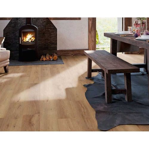 Swiss Krono My Floor Chalet PRÉMIUM AQUA Vivero Brown 10 mm laminált padló, színek: barna (világos), barna, barna (sötét), padlófűtéshez alkalmazható.